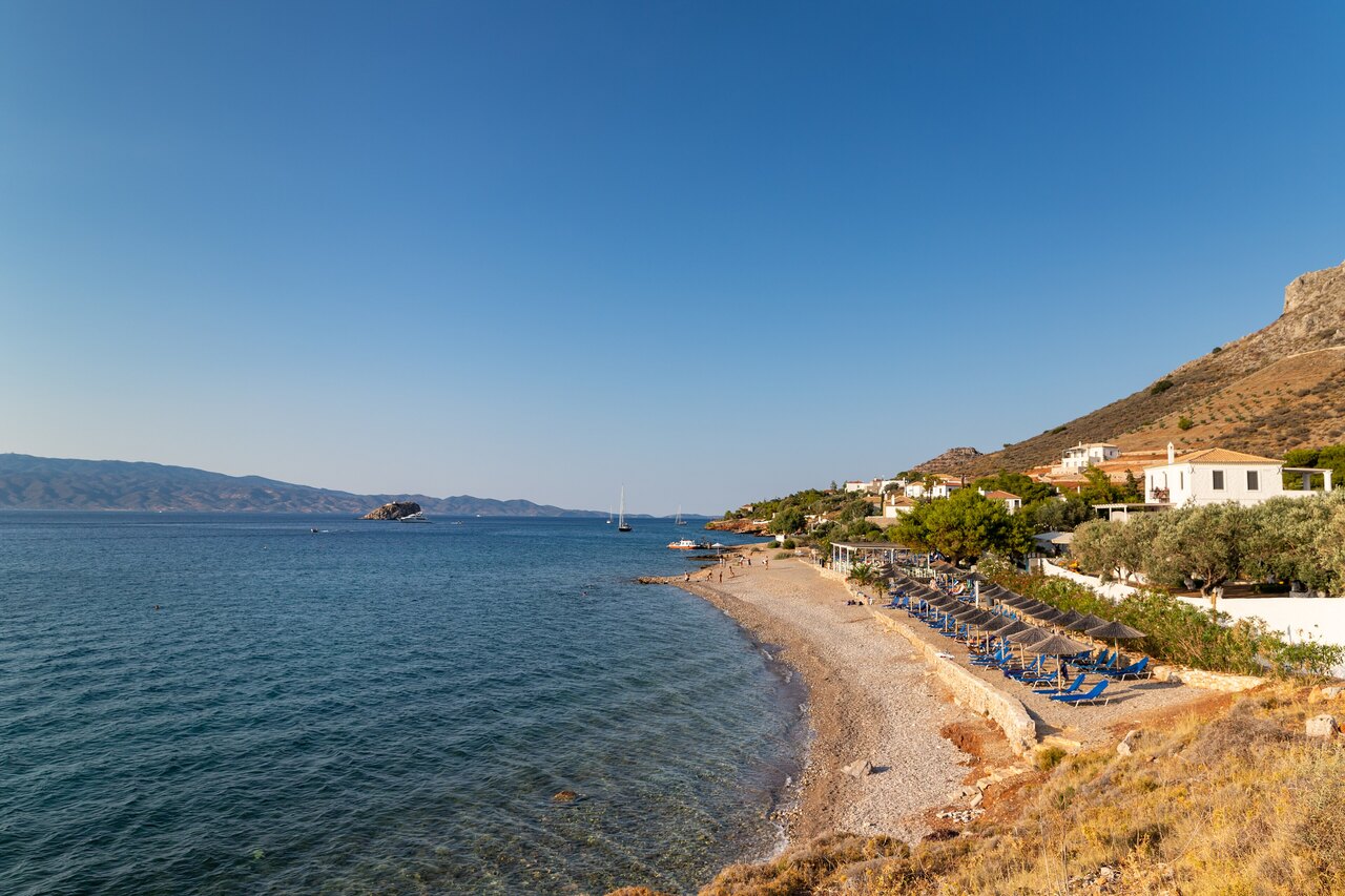 Hydra travel